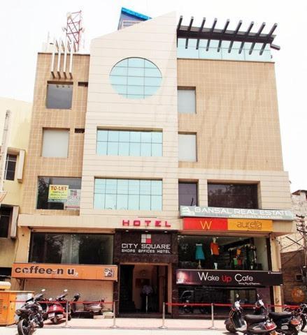 Hotel City Square Hisār Esterno foto