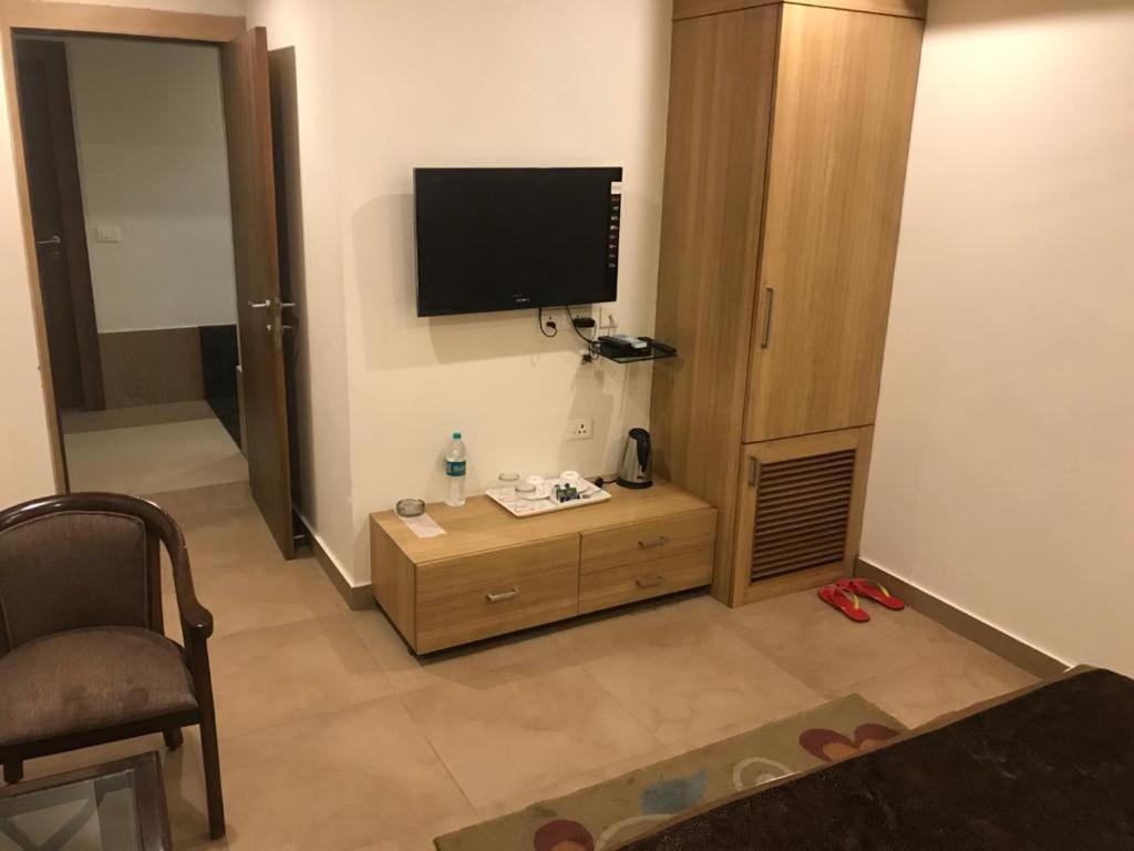 Hotel City Square Hisār Esterno foto