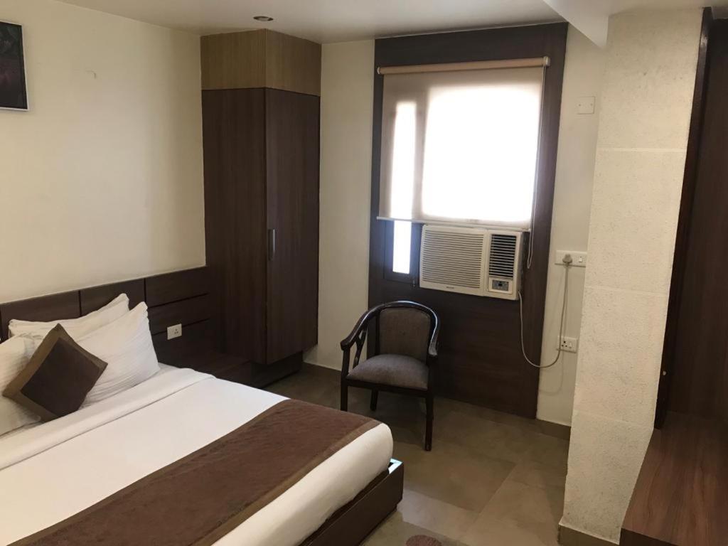 Hotel City Square Hisār Esterno foto